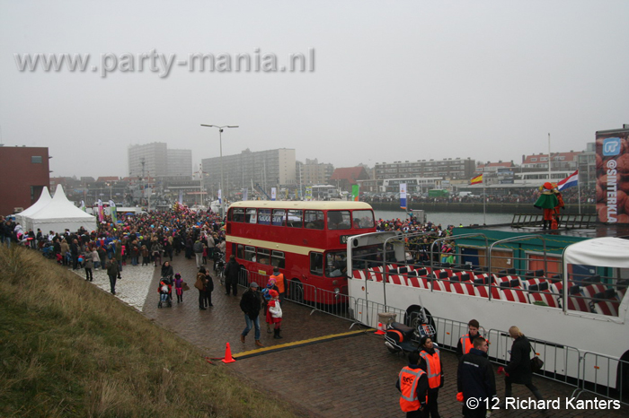 121117_12_intocht_sinterklaas_haven_scheveningen_partymania