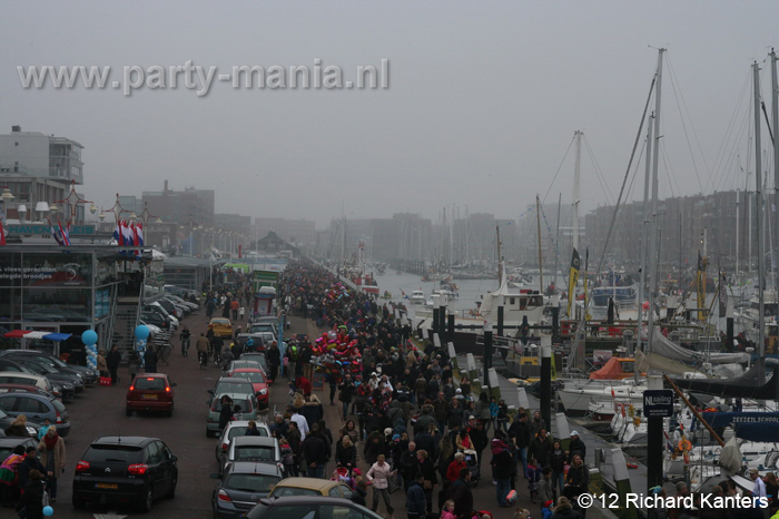 121117_41_intocht_sinterklaas_haven_scheveningen_partymania