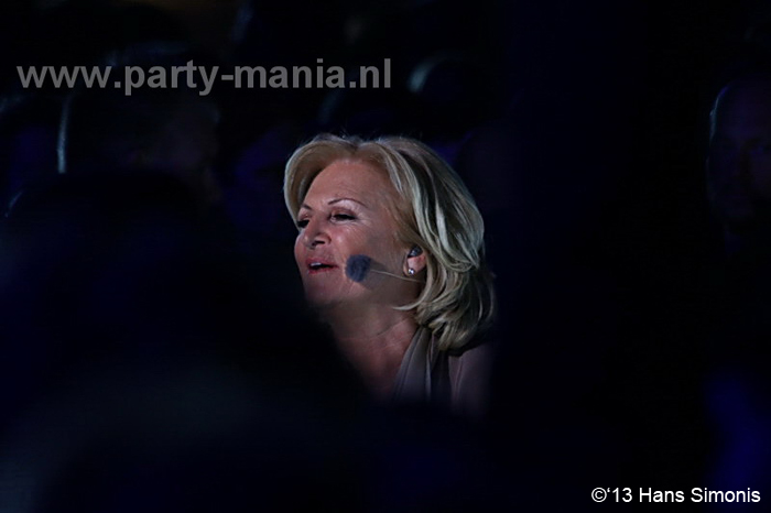 130328_19_the_passion_denhaag_partymania