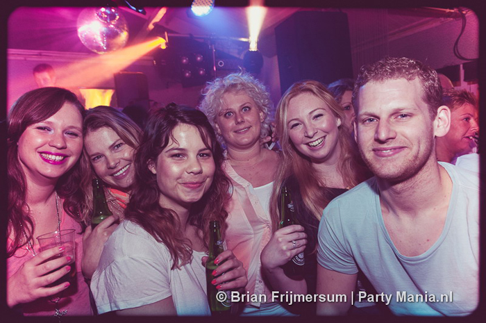 130412_059_opening_habana_beach_kijkduin_partymania