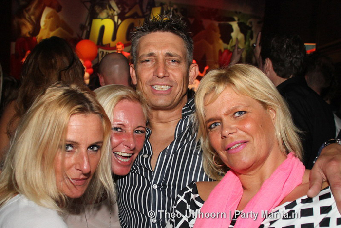 130420_072_nah_paardvantroje_denhaag_partymania