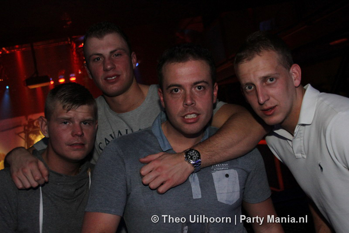 130420_186_nah_paardvantroje_denhaag_partymania