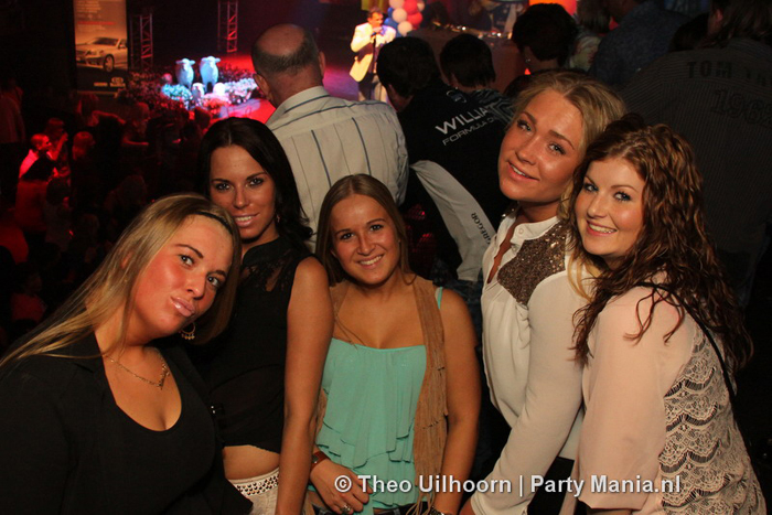130420_190_nah_paardvantroje_denhaag_partymania