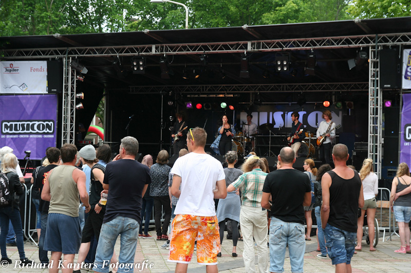 140607_001_kaderock_musicon_denhaag_partymania