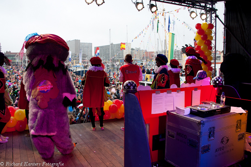 056_intocht_sinterklaas_scheveningen_denhaag_richard_kanters_fotografie