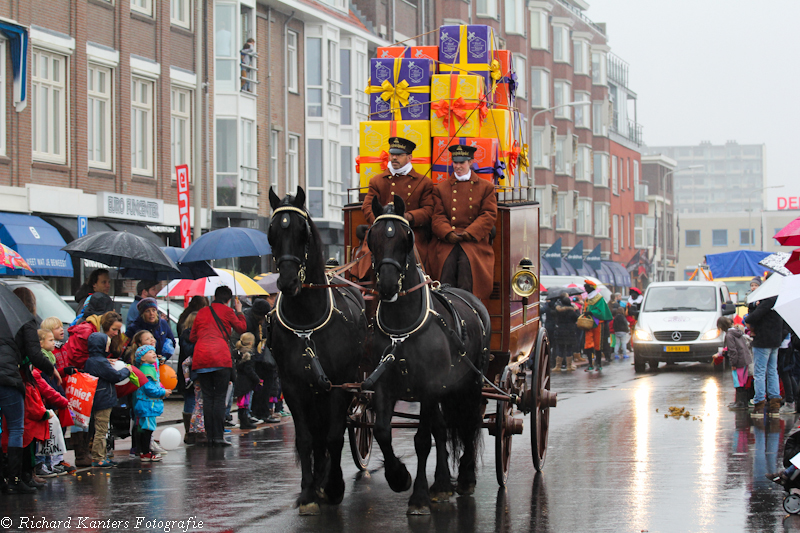 073_intocht_sinterklaas_scheveningen_denhaag_richard_kanters_fotografie