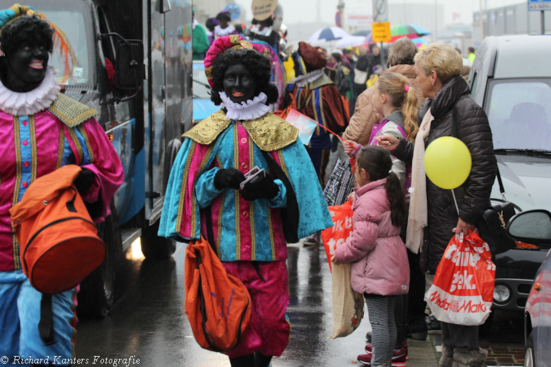 078_intocht_sinterklaas_scheveningen_denhaag_richard_kanters_fotografie