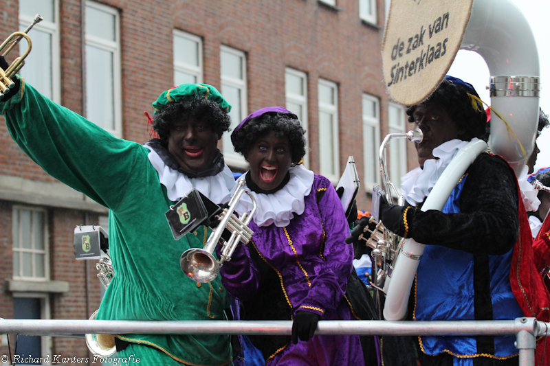 079_intocht_sinterklaas_scheveningen_denhaag_richard_kanters_fotografie