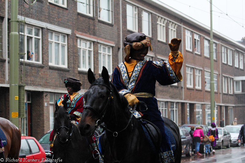 090_intocht_sinterklaas_scheveningen_denhaag_richard_kanters_fotografie